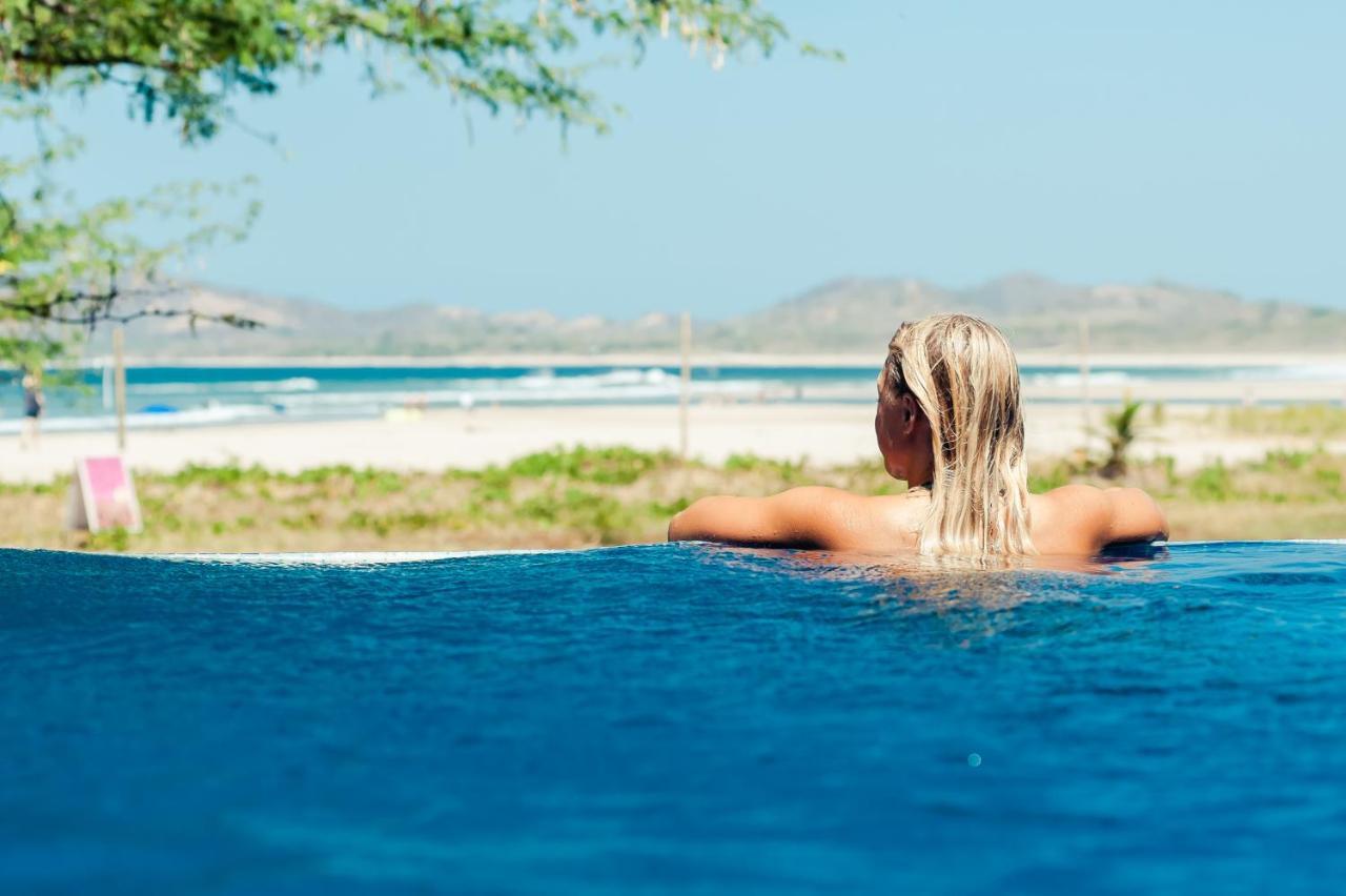 Witch'S Rock Surf Camp Hotell Tamarindo Eksteriør bilde