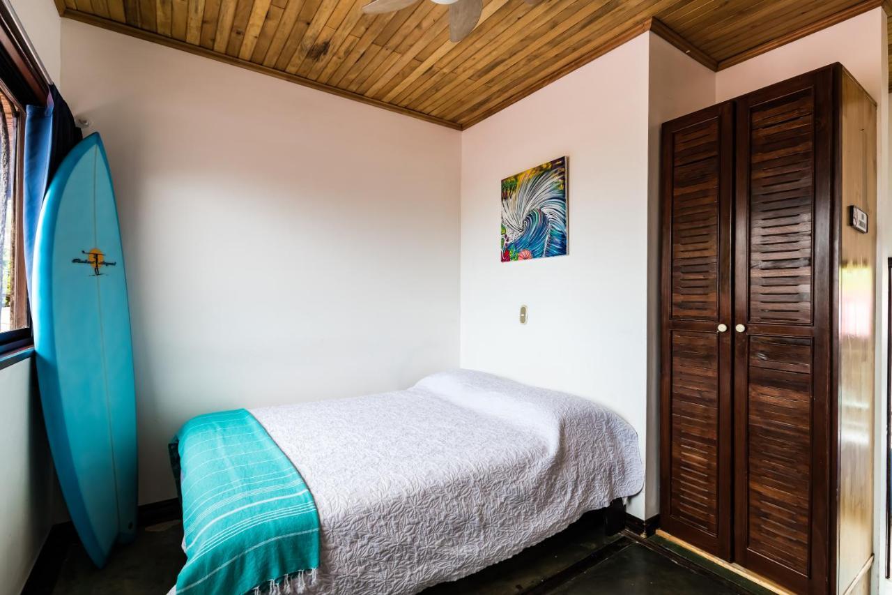 Witch'S Rock Surf Camp Hotell Tamarindo Eksteriør bilde