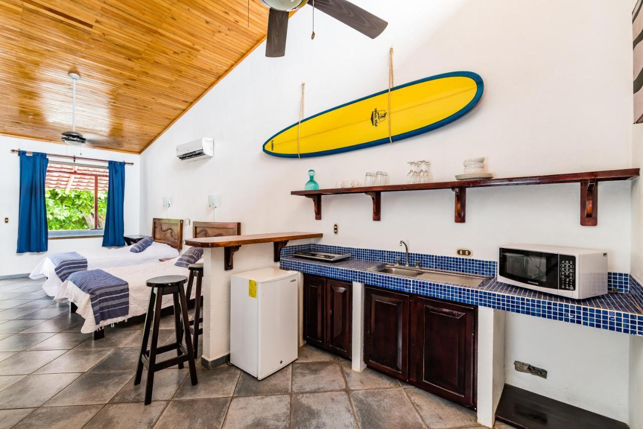Witch'S Rock Surf Camp Hotell Tamarindo Eksteriør bilde